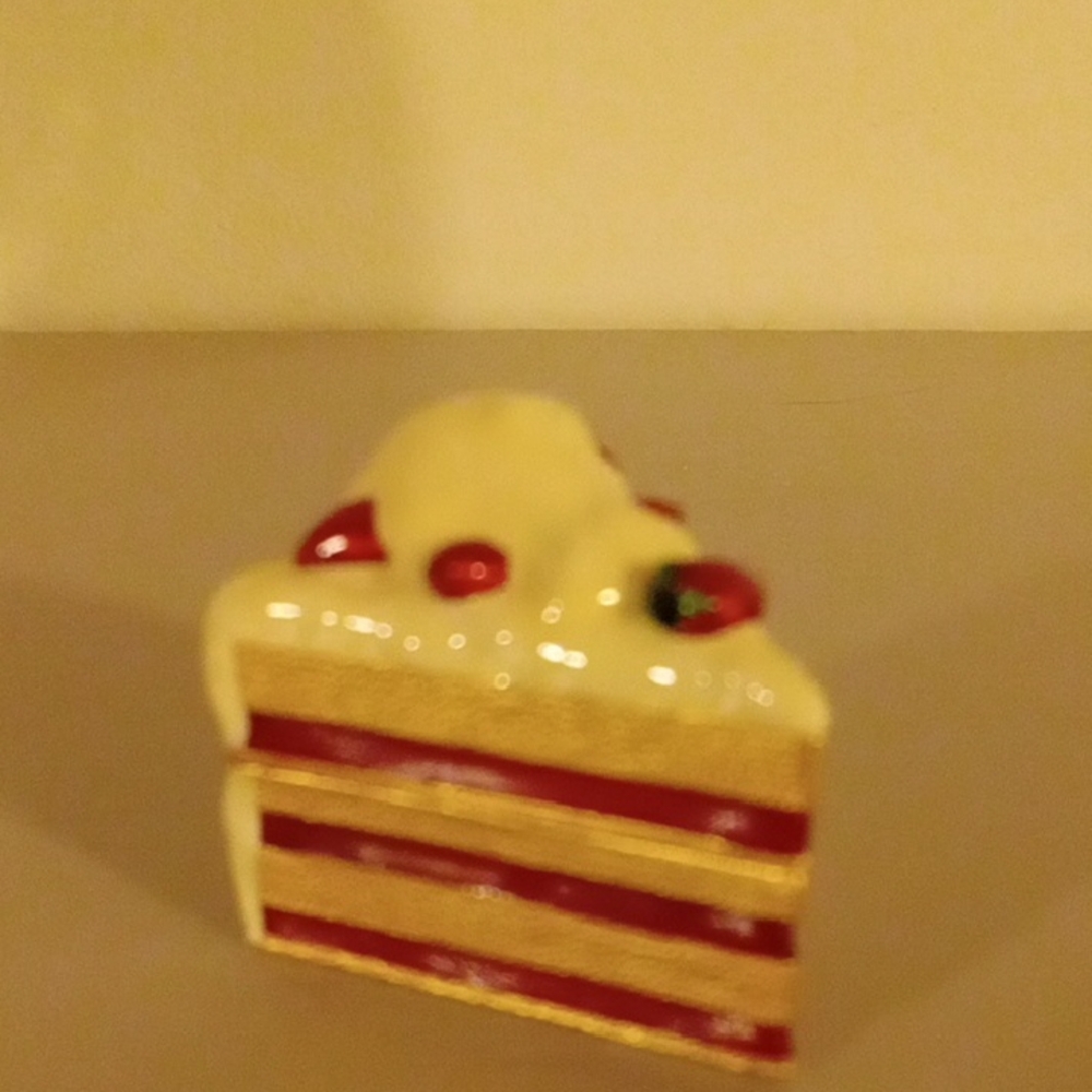 Estee Lauder Solid Perfume Strawberry Shortcake Slice